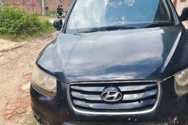 Second-hand 2012 Hyundai Santa Fe 4x4 AT for sale in Nawabganj