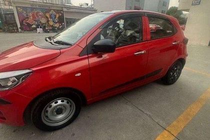 2020 Tata Tiago एक्सई बीएस6