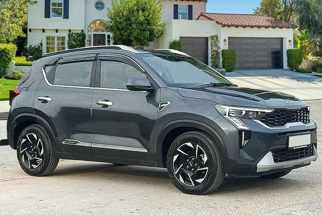 Kia Sonet HTK (O) Second-hand 2025 Kia Sonet HTK (O) for sale in New Delhi
