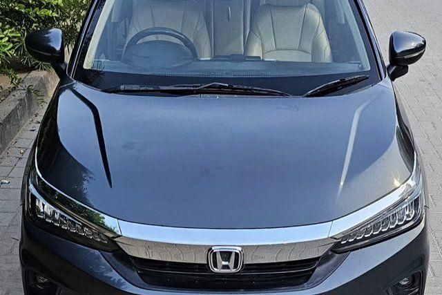 Second-hand 2022 Honda City ZX CVT for sale in Ahmedabad