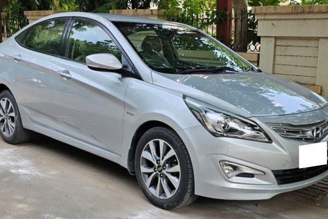 Hyundai Verna 1.6 SX VTVT Second-hand 2016 Hyundai Verna 1.6 SX VTVT for sale in Ahmedabad