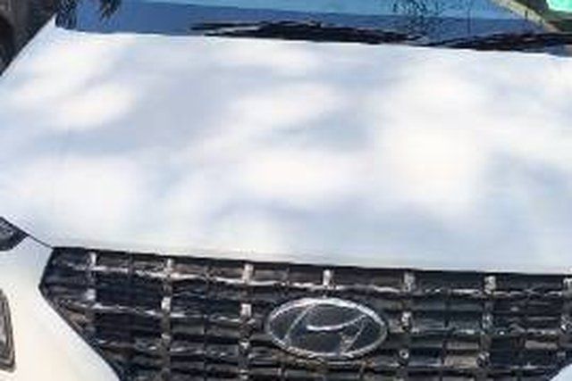 Hyundai Venue S Plus Second-hand 2020 Hyundai Venue S Plus for sale in New Delhi