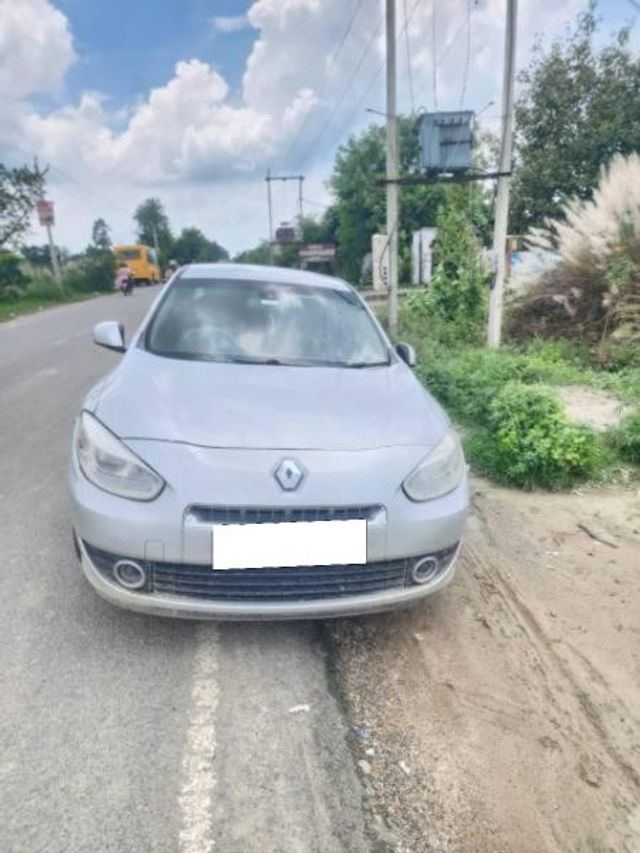 Renault Fluence E4 D Second-hand 2014 Renault Fluence E4 D for sale in Pratapgarh