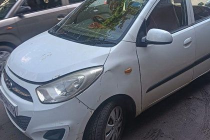2013 Hyundai i10 मैग्ना