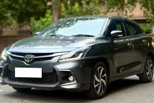 Second-hand 2025 Toyota Glanza V AMT for sale in New Delhi