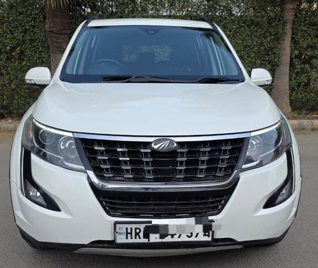 Mahindra XUV500 W7 BSIV Second-hand 2018 Mahindra XUV500 W7 BSIV for sale in New Delhi