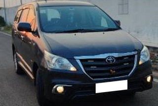 Used 2.5 G (Diesel) 7 Seater BS IV