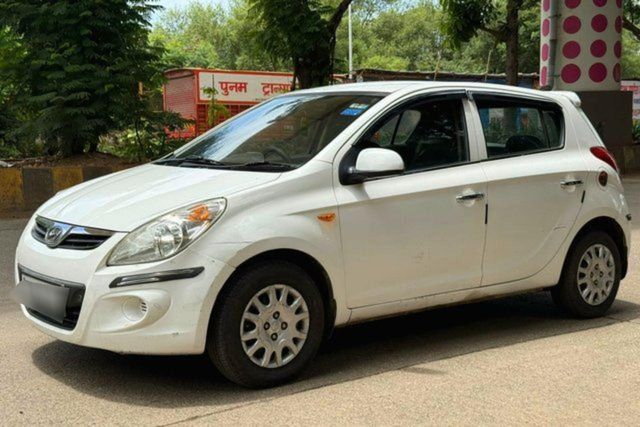 Second-hand 2010 Hyundai i20 1.2 Magna for sale in Mumbai