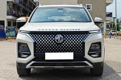 2023 MG Hector Plus Sharp Diesel MT