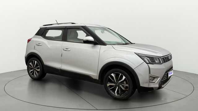 Mahindra XUV300 W8 BSIV Second-hand 2019 Mahindra XUV300 W8 BSIV for sale in Gurgaon