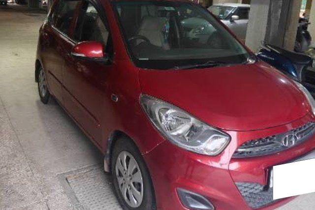 Second-hand 2011 Hyundai i10 Sportz for sale in Pune