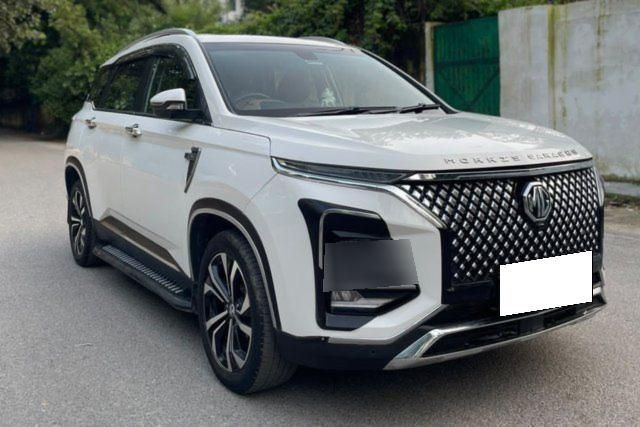 MG Hector Plus Sharp Pro CVT 2023-2025 Second-hand 2023 MG Hector Plus Sharp Pro CVT 2023-2025 for sale in New Delhi