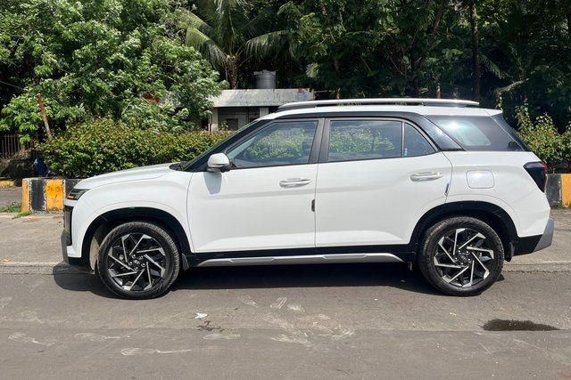Hyundai Alcazar Signature Diesel AT DT Second-hand 2025 Hyundai Alcazar Signature Diesel AT DT for sale in Mumbai