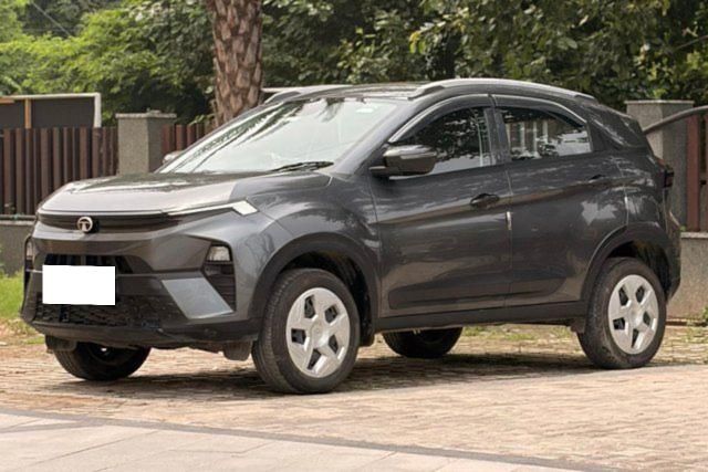 Tata Nexon Smart Plus S Second-hand 2024 Tata Nexon Smart Plus S for sale in Noida
