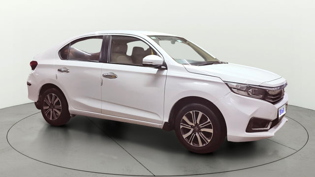 Second-hand 2022 Honda Amaze 2nd Gen VX CVT BSVI for sale in Surat