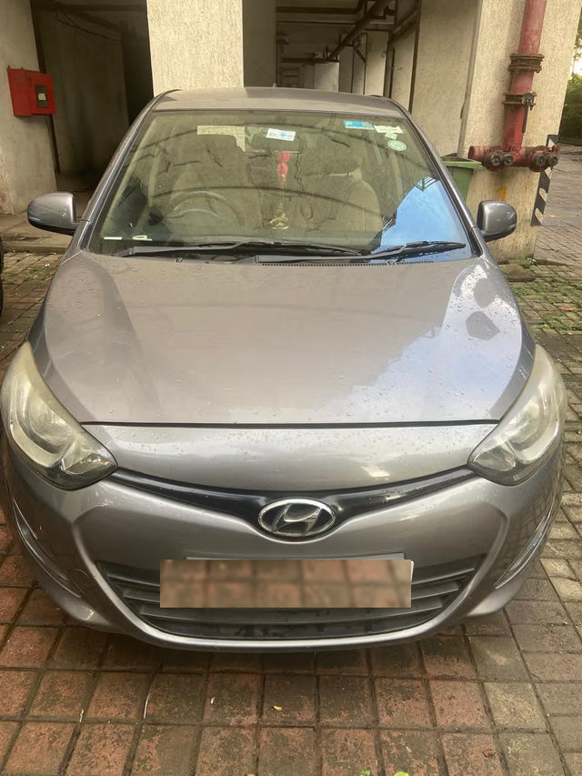 Hyundai i20 1.2 Magna Opt Second-hand 2012 Hyundai i20 1.2 Magna Opt for sale in Navi Mumbai
