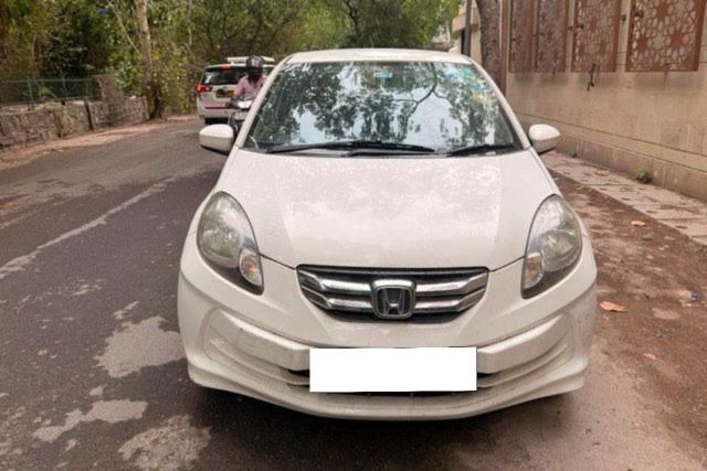 Honda Amaze S i-Vtech Second-hand 2014 Honda Amaze S i-Vtech for sale in New Delhi