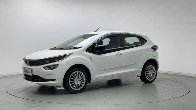 Second-hand 2022 Tata Altroz XT for sale in New Delhi