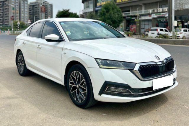 Skoda Octavia Laurin and Klement Second-hand 2022 Skoda Octavia Laurin and Klement for sale in Ahmedabad