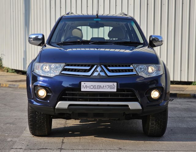 Second-hand 2015 Mitsubishi Pajero Sport 4X2 AT for sale in Mumbai