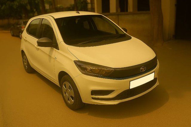 Tata Tiago EV XT LR Second-hand 2023 Tata Tiago EV XT LR for sale in Ahmedabad