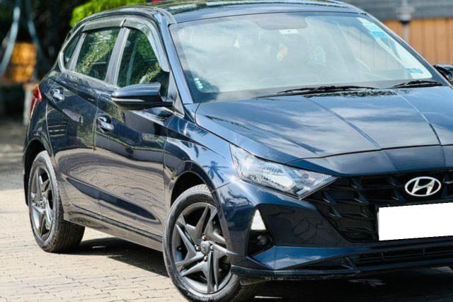 Hyundai i20 Sportz Second-hand 2023 Hyundai i20 Sportz for sale in Surat