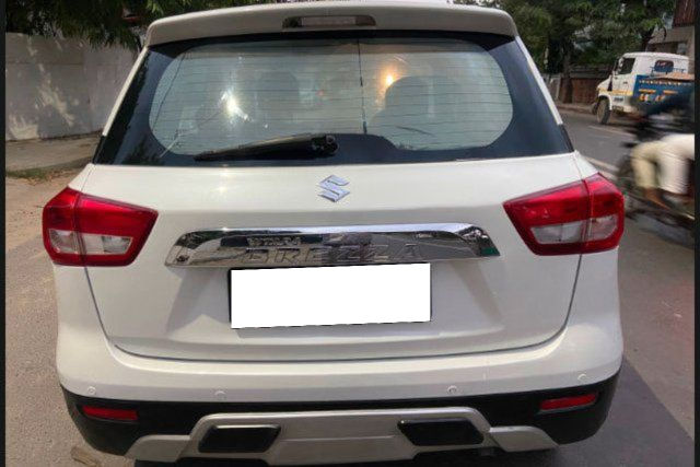 Second-hand 2018 Maruti Suzuki Vitara Brezza ZDi Plus AMT for sale in Ahmedabad