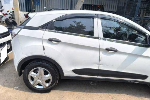 Tata Nexon 1.2 Revotron XM Second-hand 2020 Tata Nexon 1.2 Revotron XM for sale in New Delhi