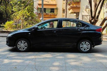 2014 होंडा सिटी i VTEC S