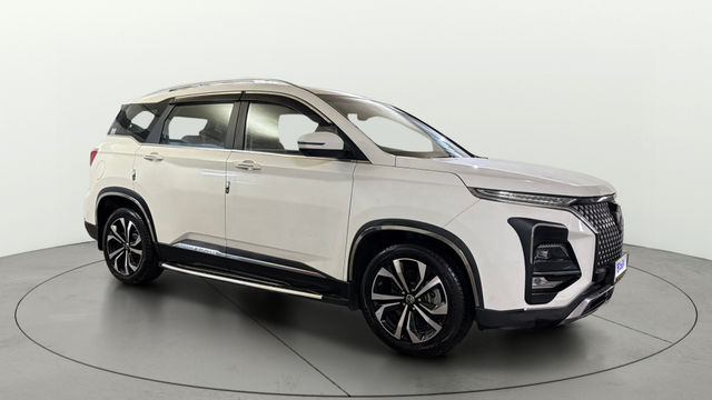 MG Hector Plus 1.5 Turbo Savvy Pro CVT 7 Str BSVI Second-hand 2024 MG Hector Plus 1.5 Turbo Savvy Pro CVT 7 Str BSVI for sale in New Delhi