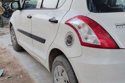 2016 Maruti Suzuki Swift LXI Option