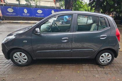 2012 Hyundai i10 मैग्ना