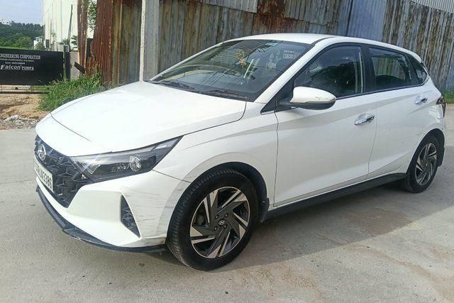 Second-hand 2022 Hyundai i20 Asta IVT for sale in Hyderabad