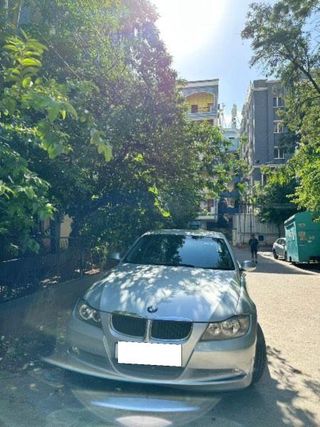 Used 320i Sedan