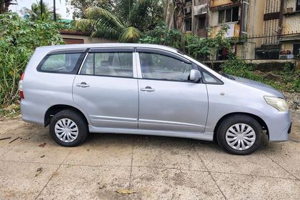 2016 Toyota Innova 2.5 G (Diesel) 8 Seater BS IV