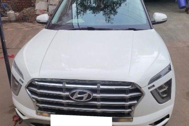 Mahindra XUV700 AX5 7 Str Diesel AT BSVI Second-hand 2023 Mahindra XUV700 AX5 7 Str Diesel AT BSVI for sale in New Delhi