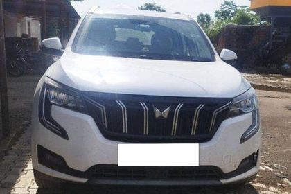 2025 Mahindra XUV700 ax7l 7Str डीजल AT