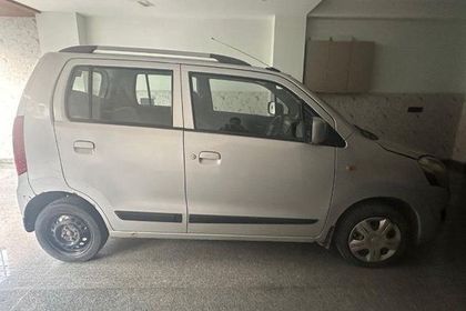 2014 Maruti Suzuki Wagon R वीएक्सआई BS IV