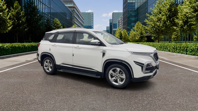 Second-hand 2021 MG Hector Shine MT for sale in Pune