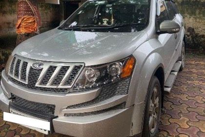 2014 Mahindra XUV500 W8 2WD