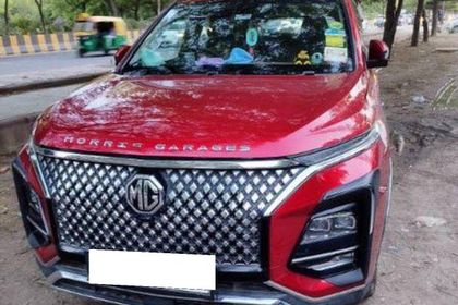 2025 MG Hector Plus Sharp Pro CVT 7 Str 2023-2025