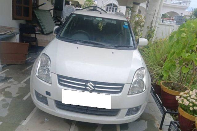 Second-hand 2010 Maruti Suzuki Swift Dzire VXi for sale in Dehradun