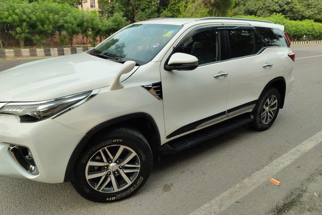 Toyota Fortuner 2.8 4WD AT BSIV Second-hand 2019 Toyota Fortuner 2.8 4WD AT BSIV for sale in New Delhi