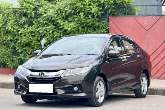 Second-hand 2015 Honda City i DTEC VX for sale in Surat