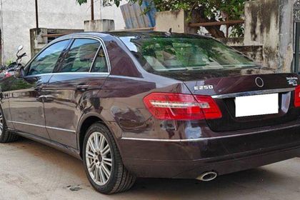 2010 Mercedes-Benz E-Class E250 पेट्रोल