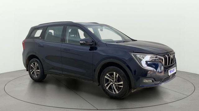 Second-hand 2022 Mahindra XUV700 AX5 AT BSVI for sale in Thane