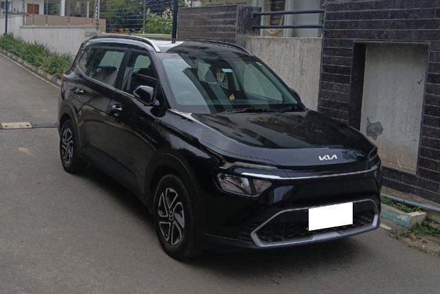 Second-hand 2023 Kia Carens Luxury Plus Turbo DCT 2022-2023 for sale in Bangalore