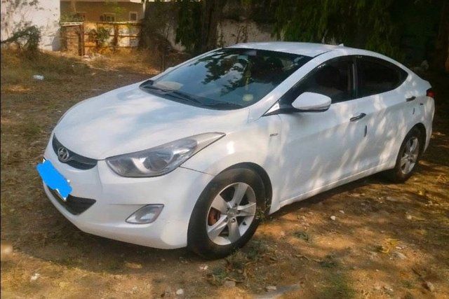 Hyundai Elantra CRDi SX Second-hand 2013 Hyundai Elantra CRDi SX for sale in Hyderabad