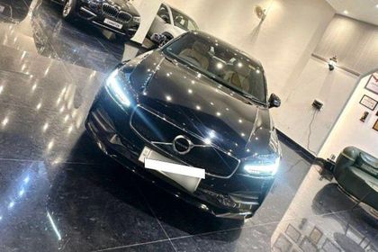 2018 Volvo S90 D4 Inscription बीएस4
