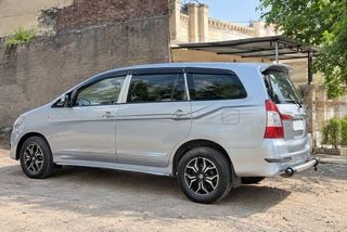 Used 2.5 GX (Diesel) 7 Seater BS IV